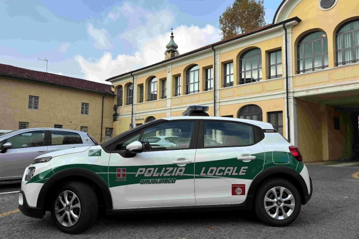 Grugliasco, la Polizia Locale identifica i conducenti che non si erano fermati dopo gli incidenti