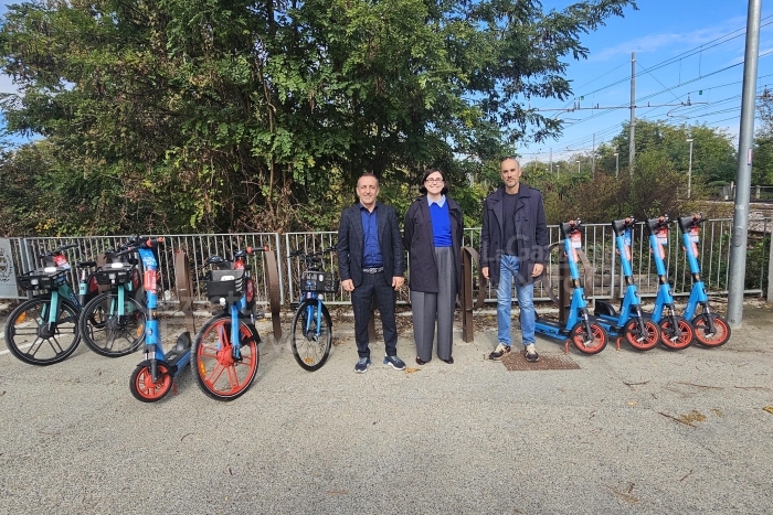 Dott a Venaria Reale: 90 monopattini e 75 biciclette condivise in città
