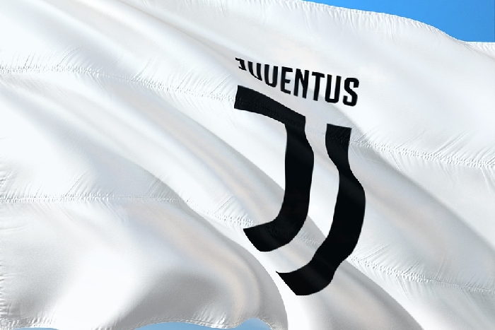 Juventus, presentata la maglia home per la prossima stagione: spunta il giallo